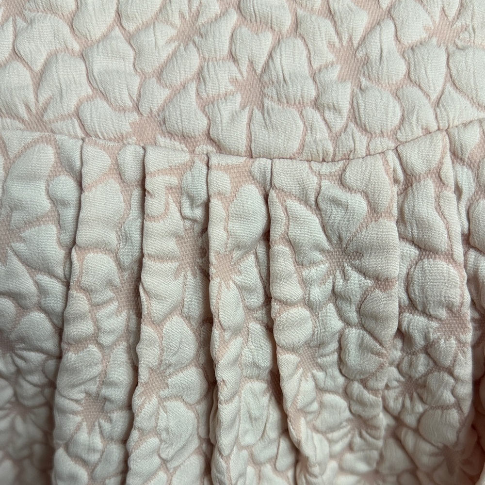 Pale Pink Textured Ruffled Sleeve Dress - Picture 4 of 16